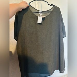 Woman’s Olive 👚